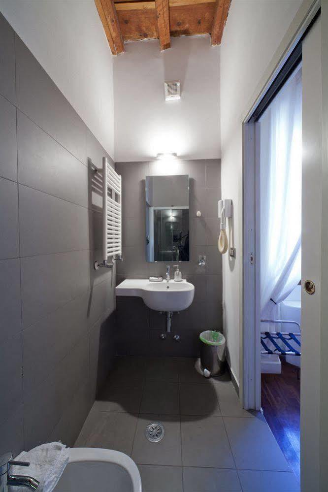 Suburbe Bed & Breakfast 2*