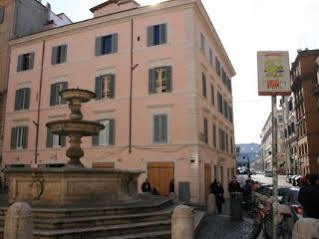 Suburbe Bed & Breakfast 2*